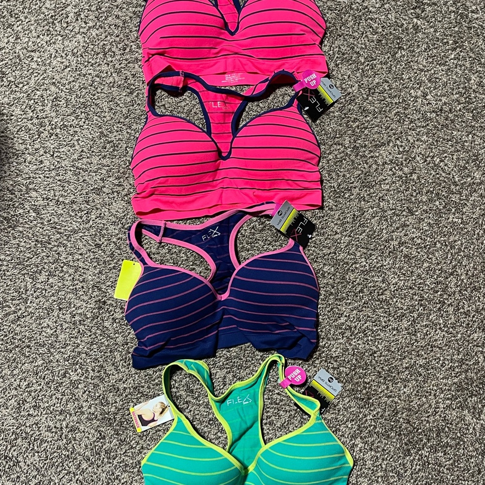 Flex racer back sports bra